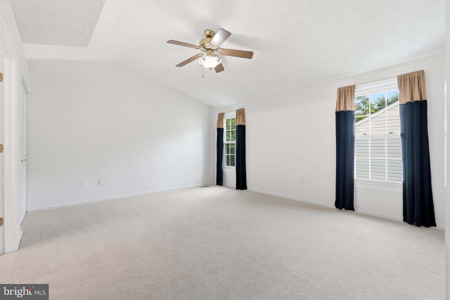 18007 Silver Leaf Dr Property Photo 25