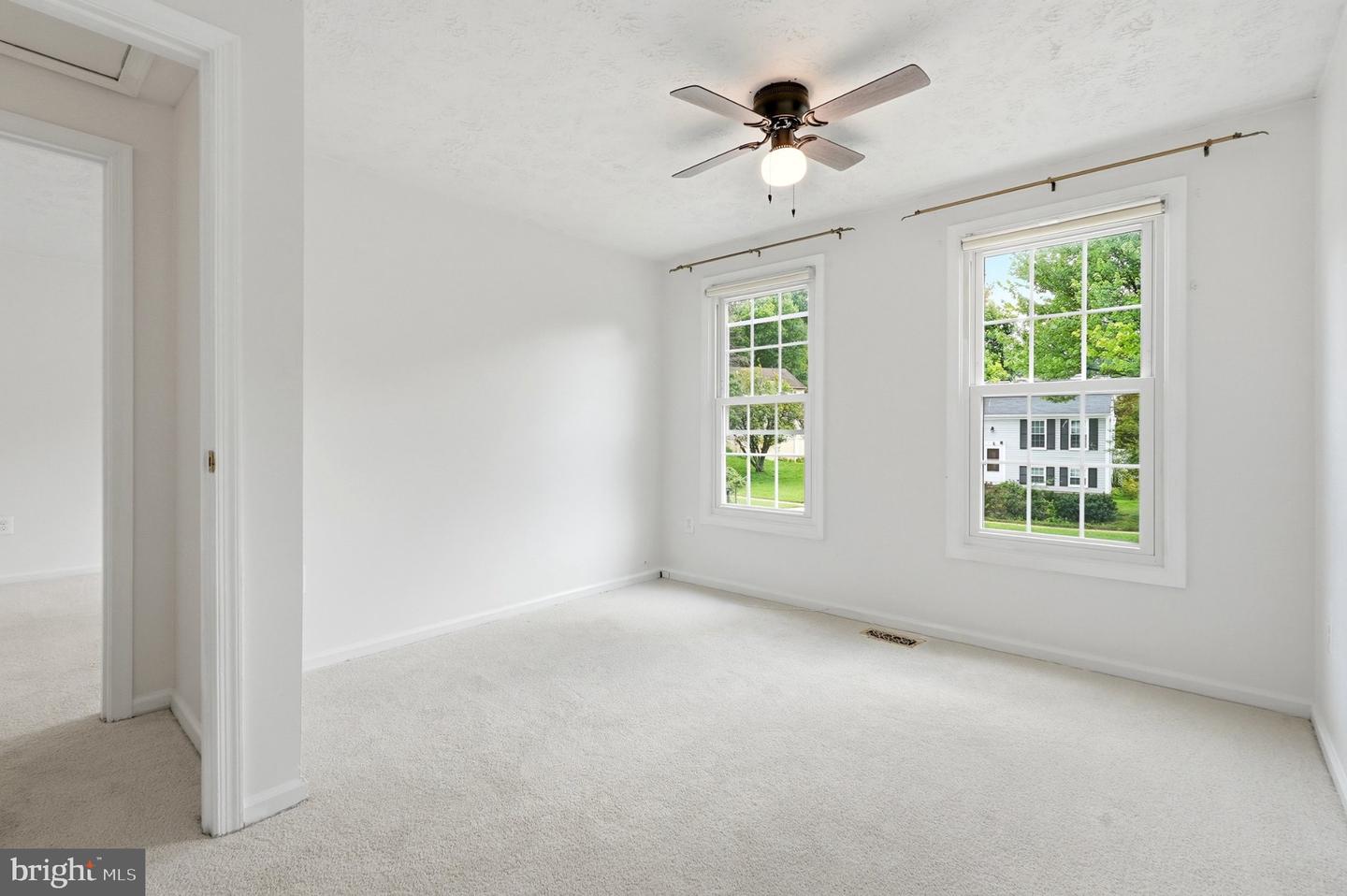 18007 Silver Leaf Dr Property Photo 36