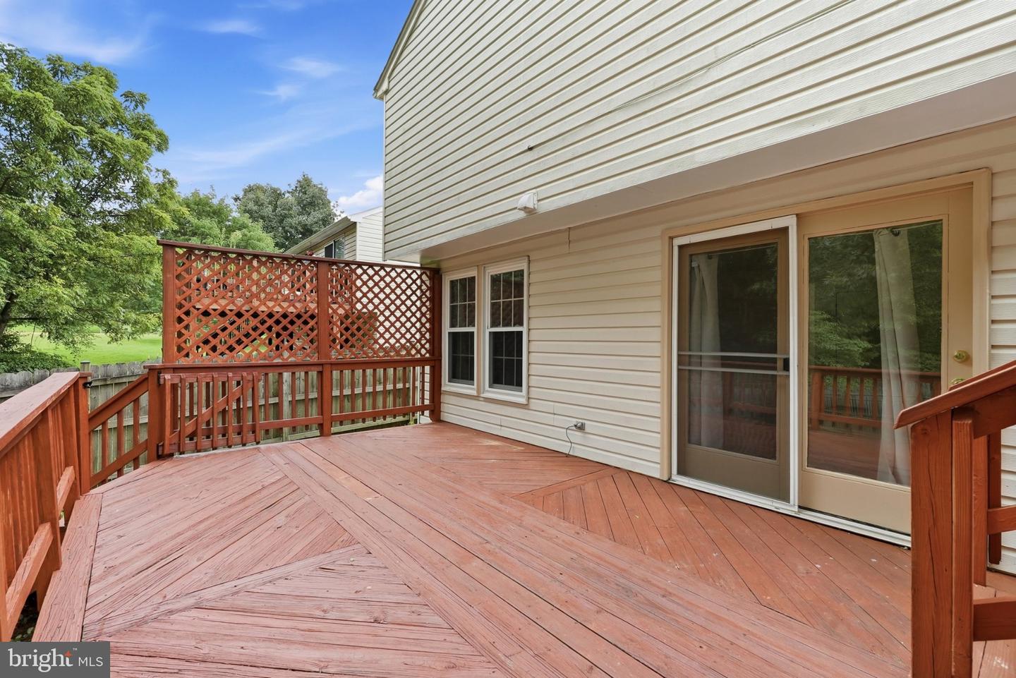 18007 Silver Leaf Dr Property Photo 46