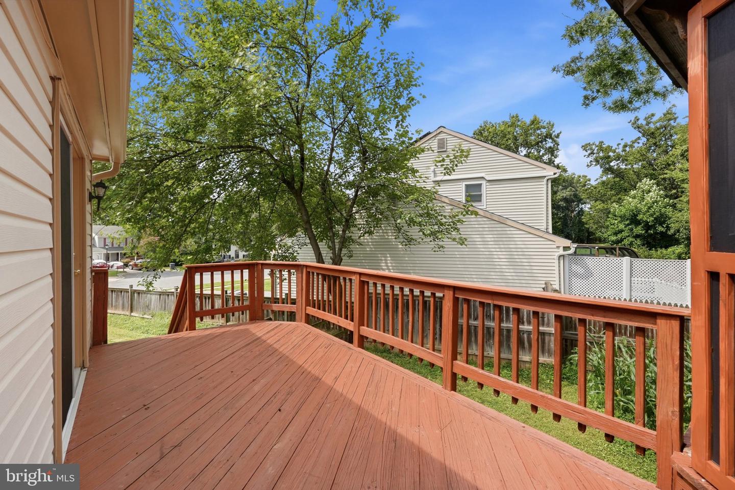 18007 Silver Leaf Dr Property Photo 49