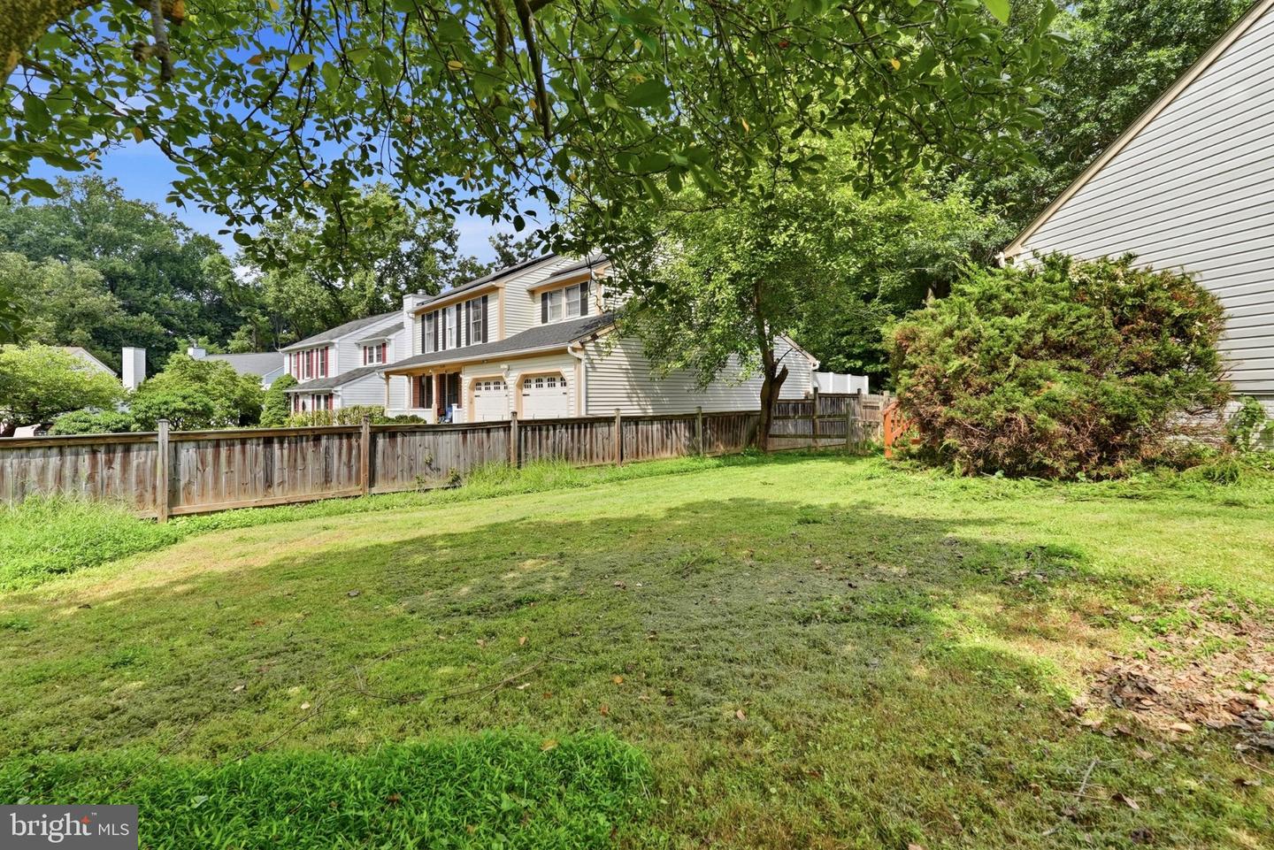 18007 Silver Leaf Dr Property Photo 53