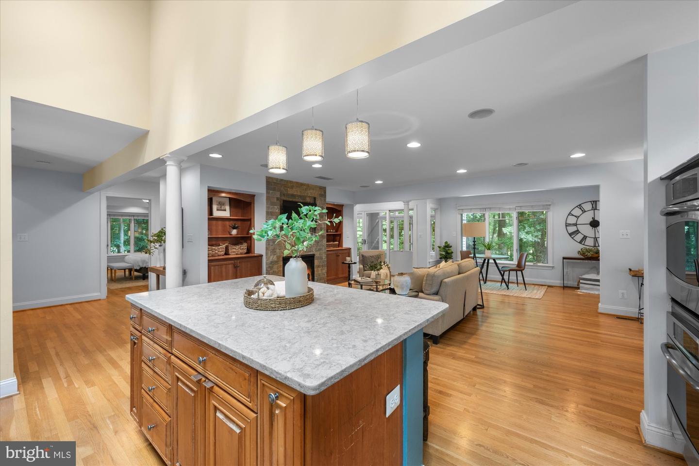 9328 Garden Ct Property Photo 10