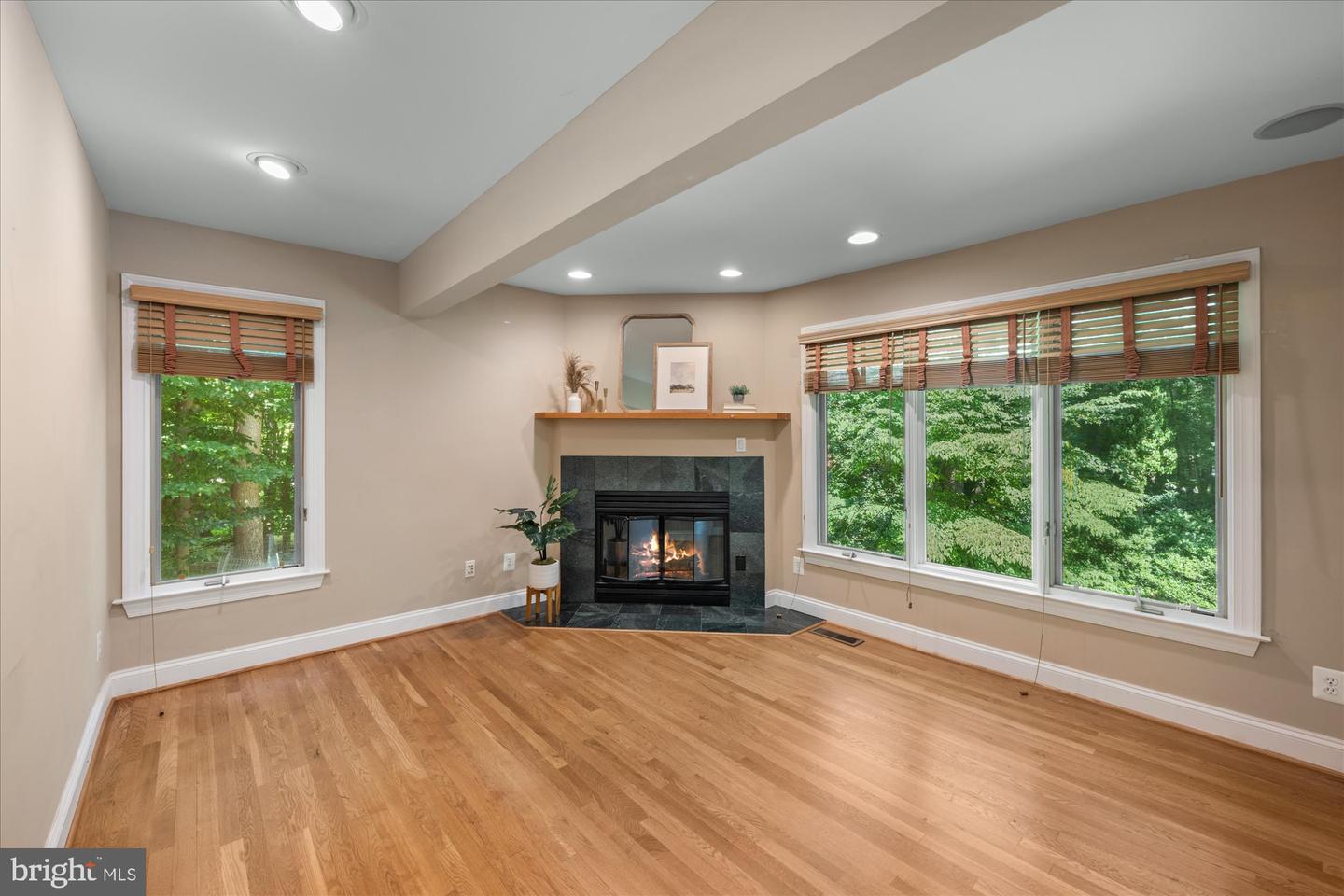 9328 Garden Ct Property Photo 14
