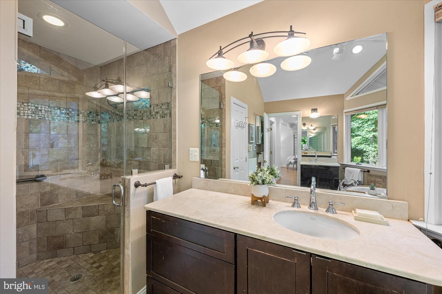 9328 Garden Ct Property Photo 18