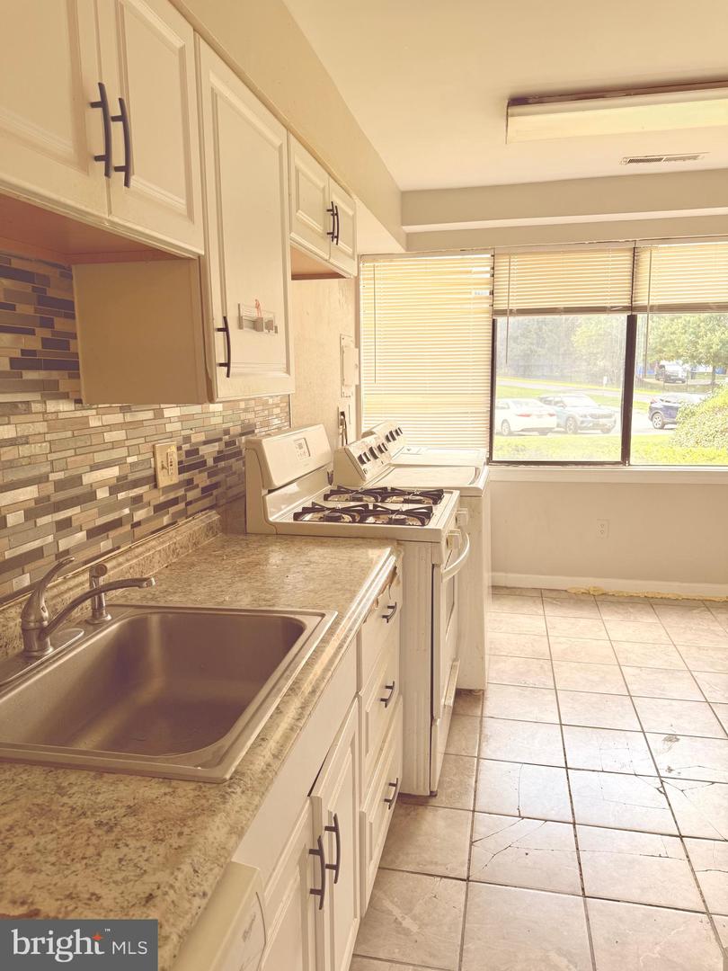 9903 Blundon Dr #6-101 Property Photo 1