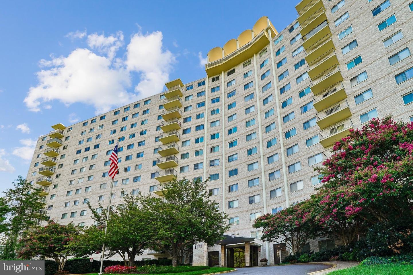1111 University Blvd W #916-a Property Photo 1