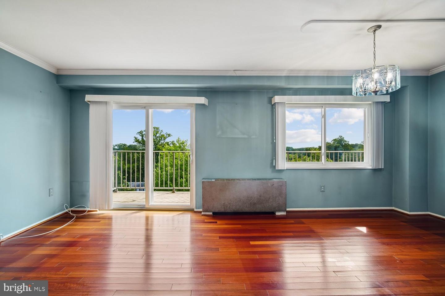 1111 University Blvd W #916-a Property Photo 5