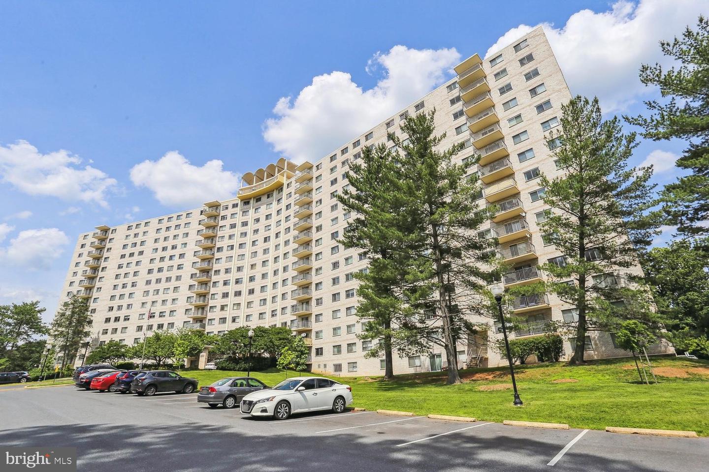 1111 University Blvd W #916-a Property Photo 24