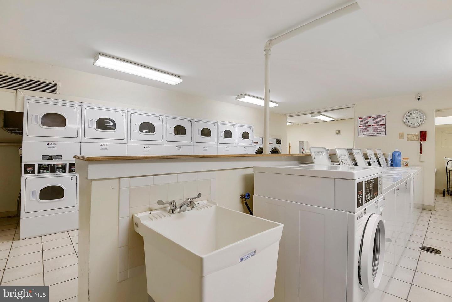 1111 University Blvd W #916-a Property Photo 34