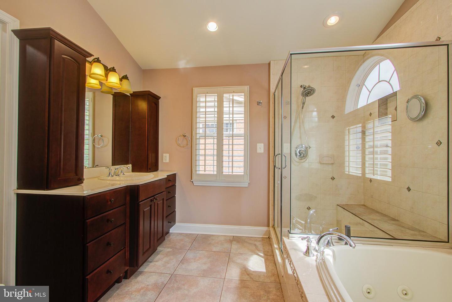 9203 Cedarcrest Dr Property Photo 35