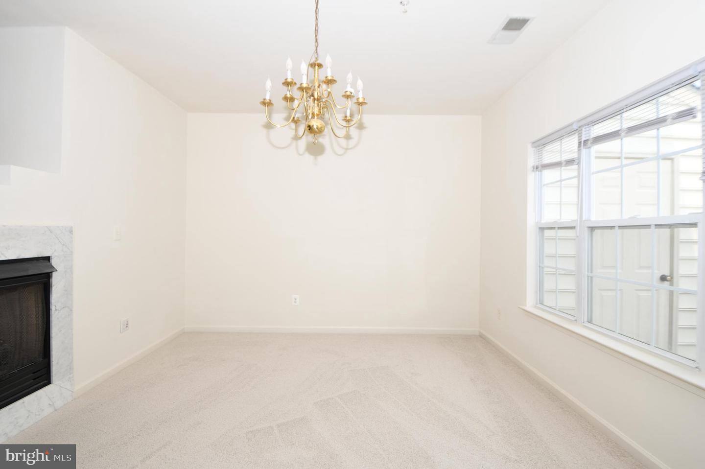628-b Main St #628b Property Photo 32