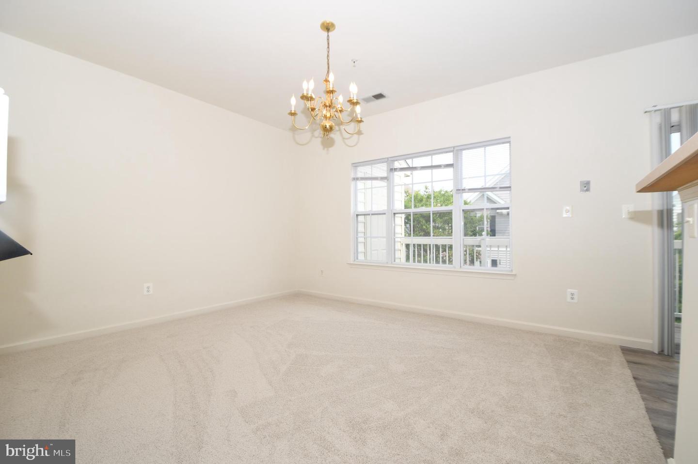 628-b Main St #628b Property Photo 33