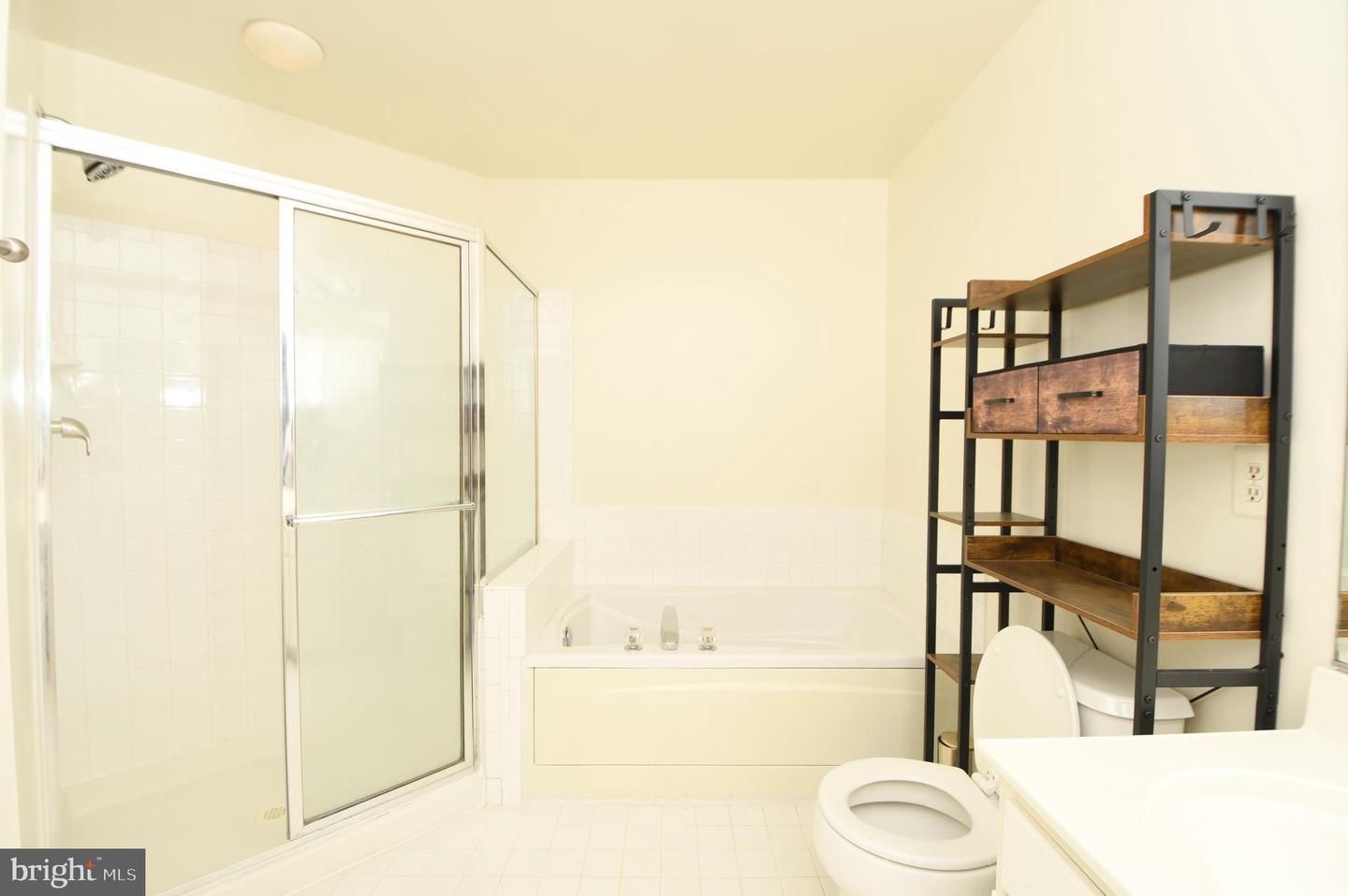 628-b Main St #628b Property Photo 50