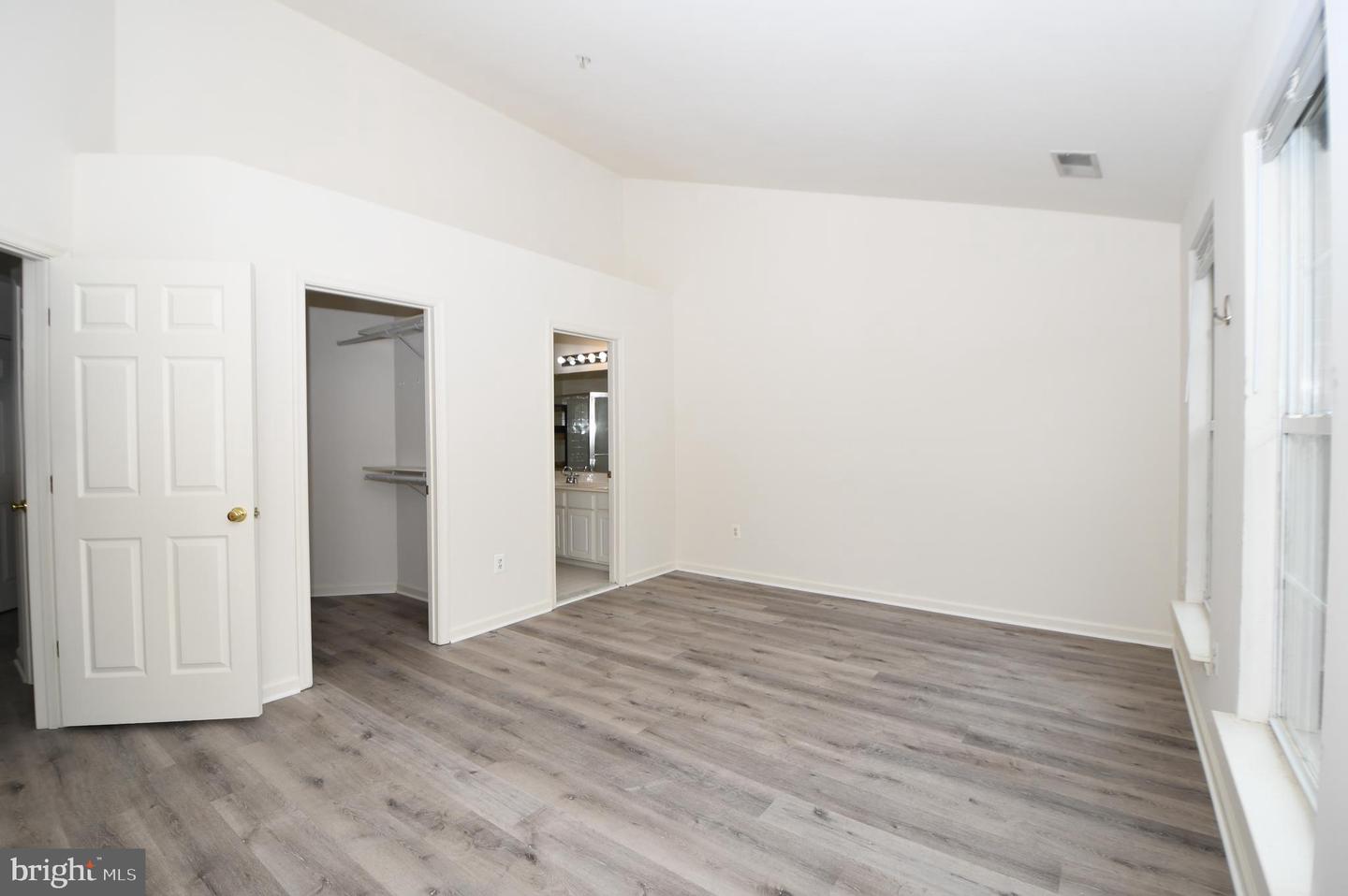 628-b Main St #628b Property Photo 53
