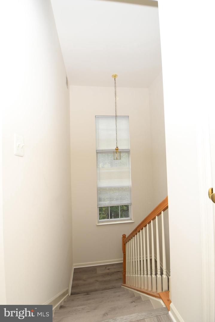 628-b Main St #628b Property Photo 56