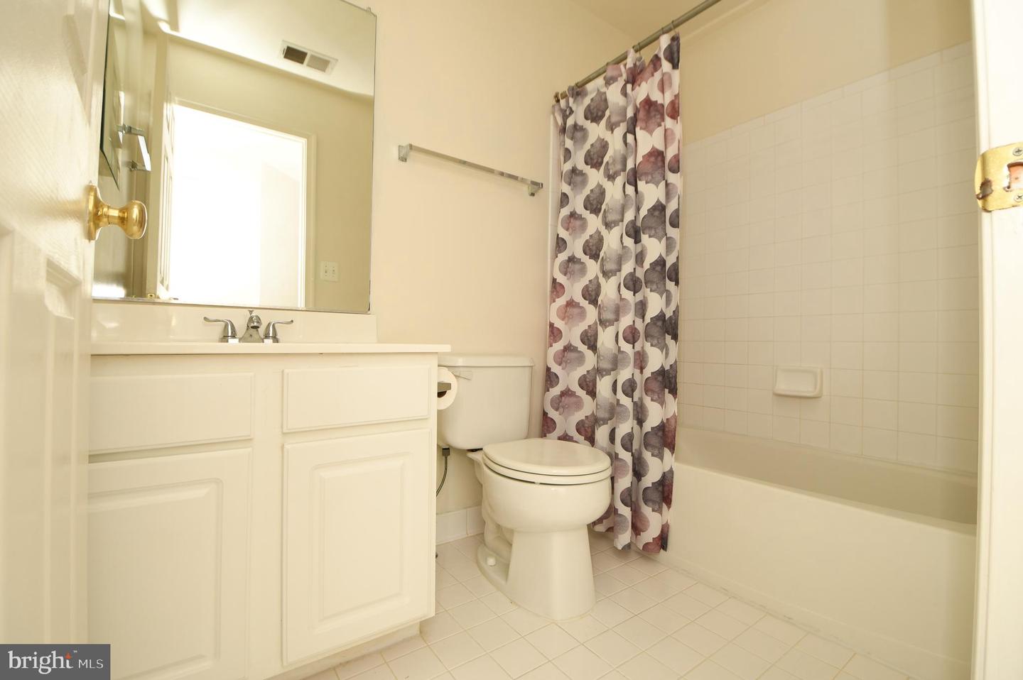 628-b Main St #628b Property Photo 58