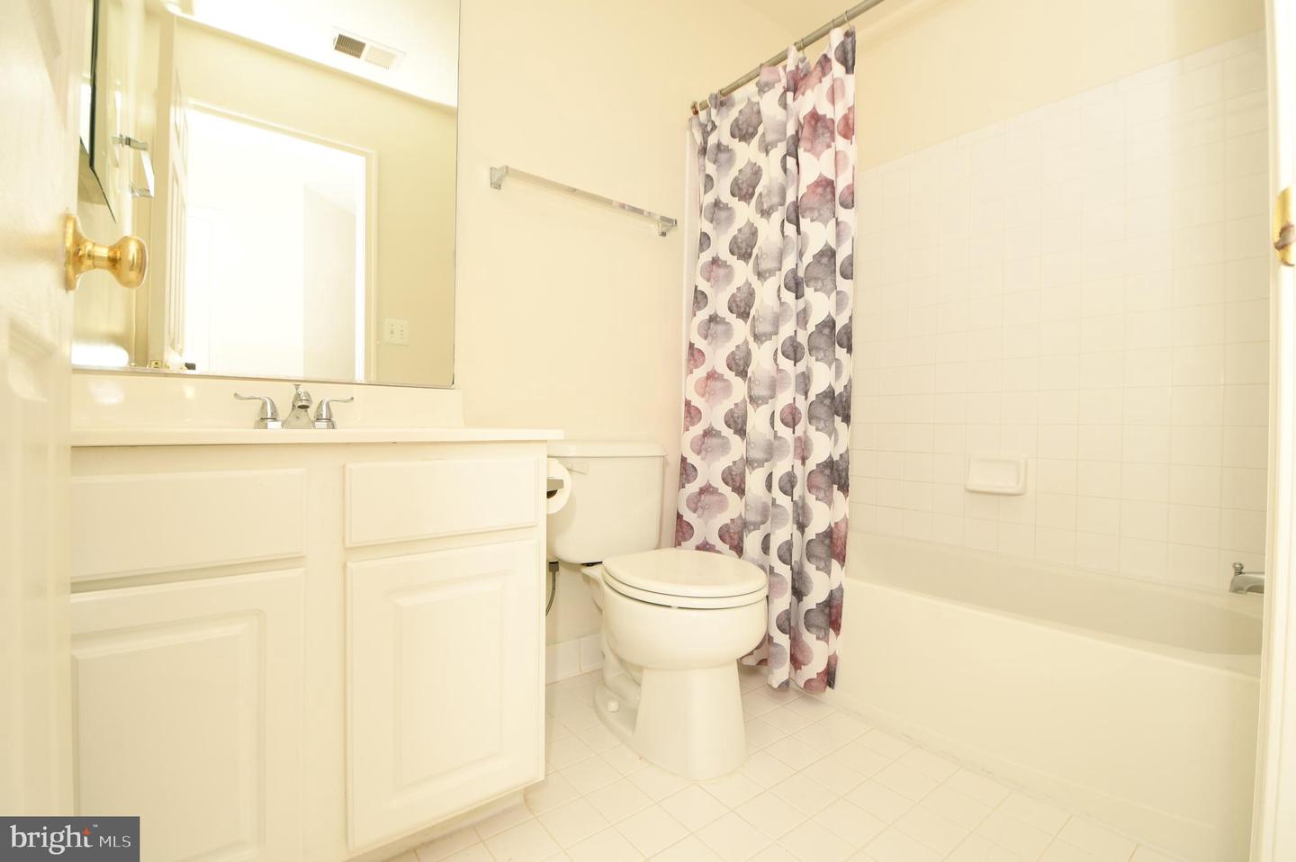 628-b Main St #628b Property Photo 60