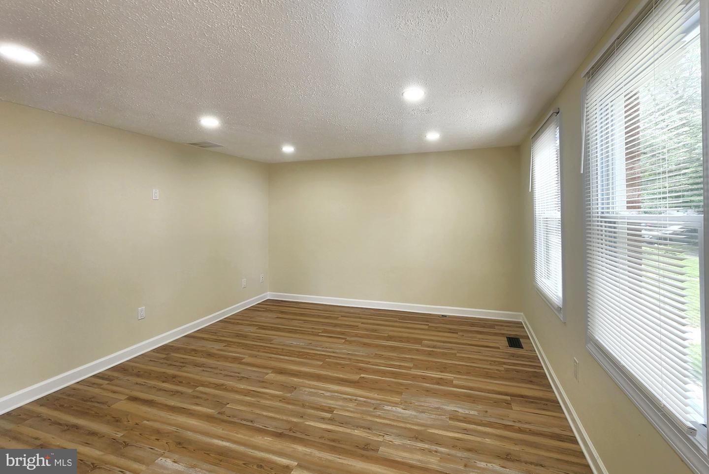13527 Duhart Rd Property Photo 6
