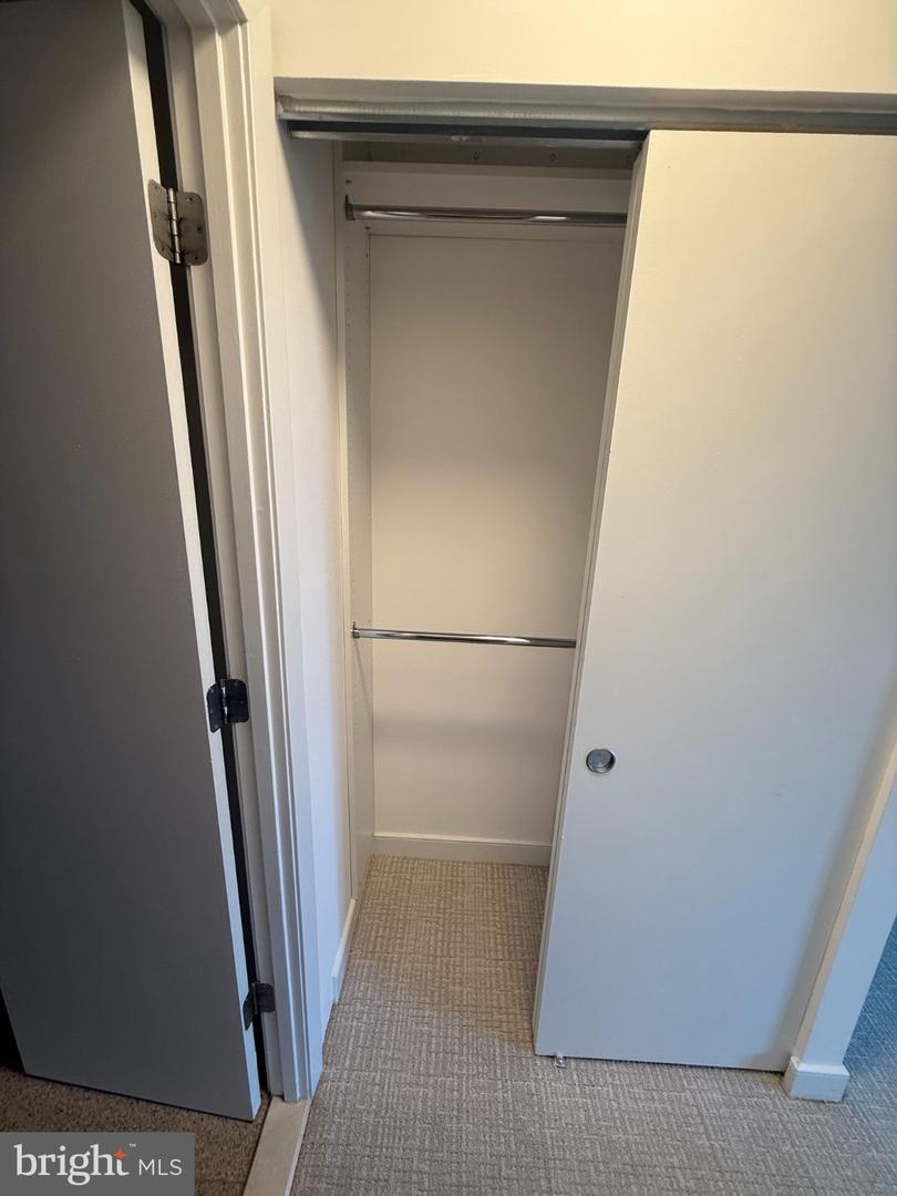 7500 Woodmont Ave #s820 Property Photo 16