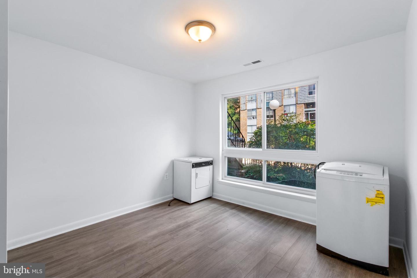 3934 Bel Pre Rd #3934-3 Property Photo 8