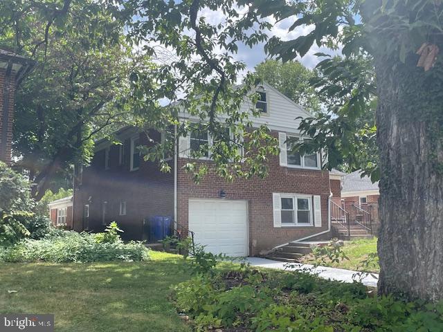 1704 Highland Dr Property Photo 2