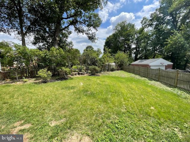 1704 Highland Dr Property Photo 4