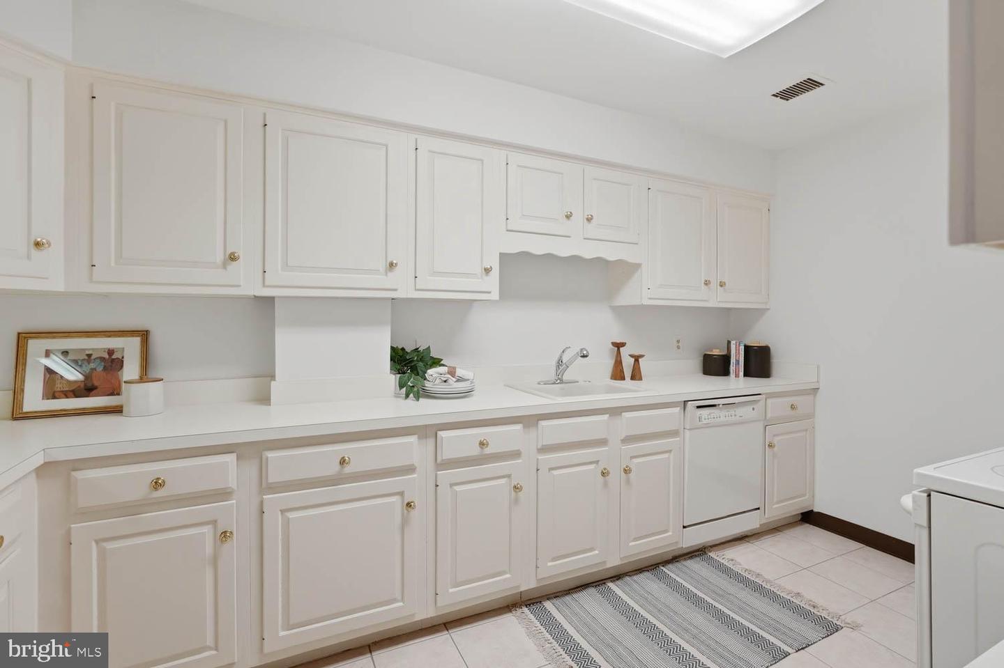 8101 Connecticut Ave #s-405 Property Photo 18