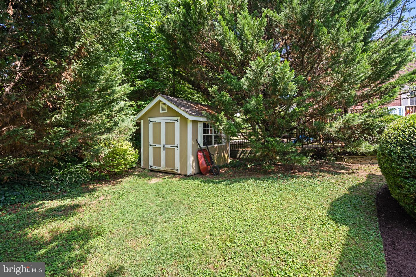 4900 Greenway Dr Property Photo 51