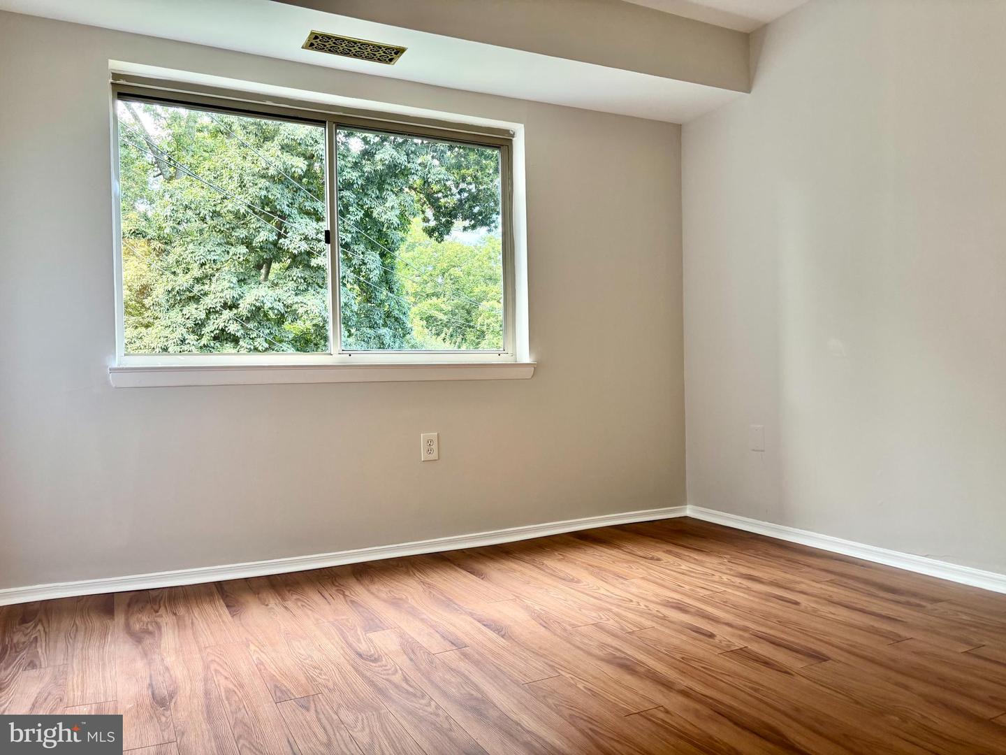 12301 Braxfield Ct #12 Property Photo 8