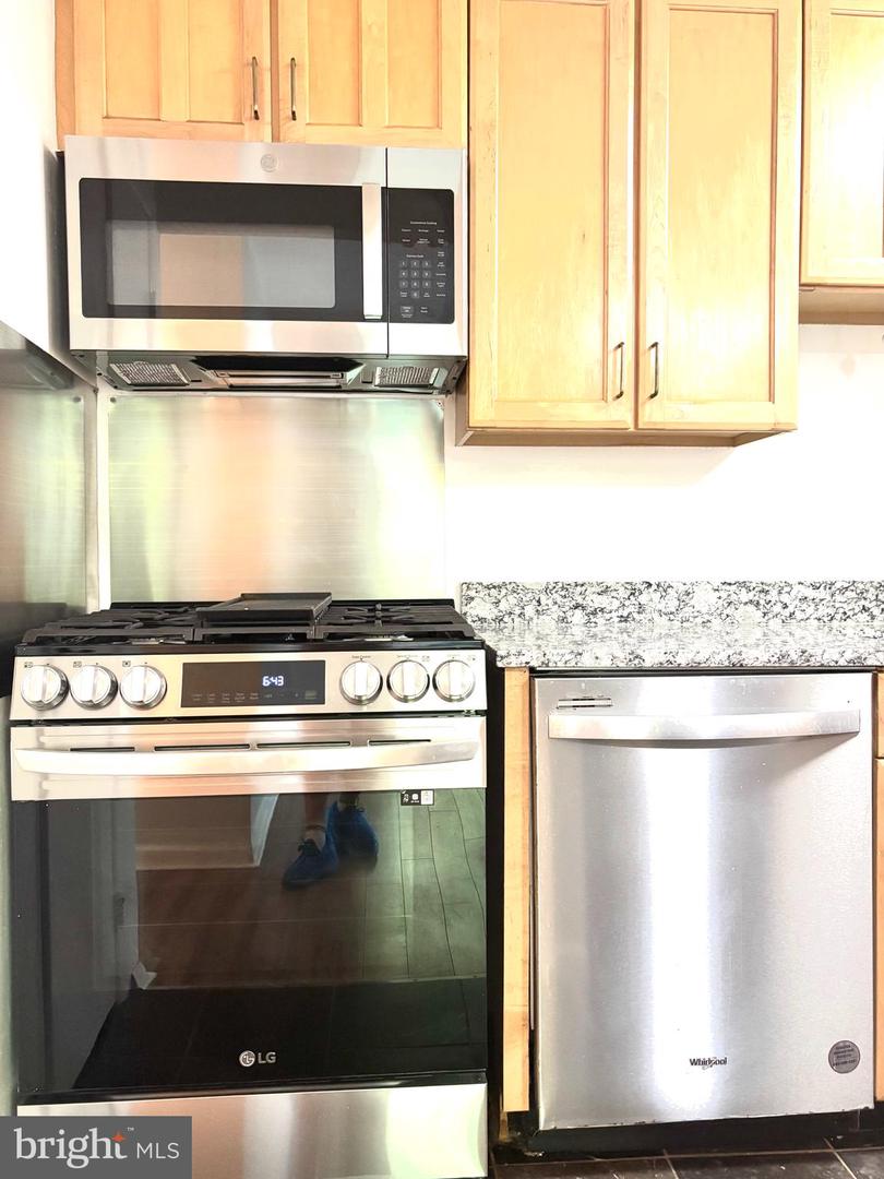12301 Braxfield Ct #12 Property Photo 10