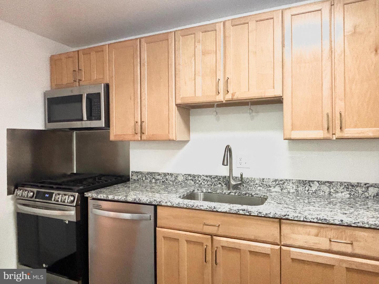 12301 Braxfield Ct #12 Property Photo 11