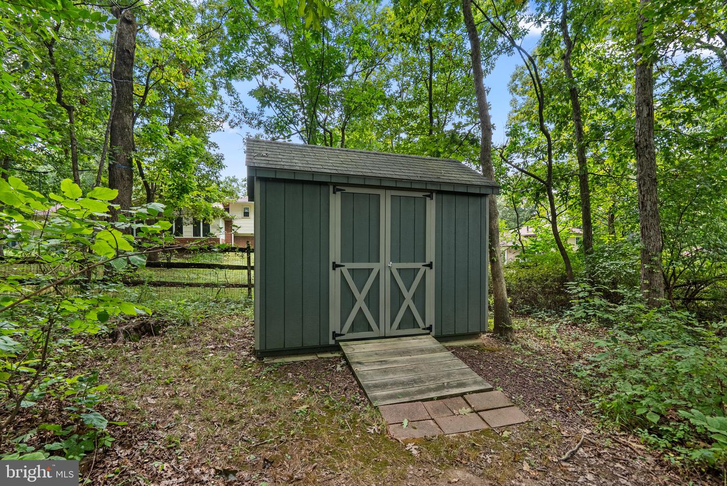 18001 Mill Creek Dr Property Photo 7