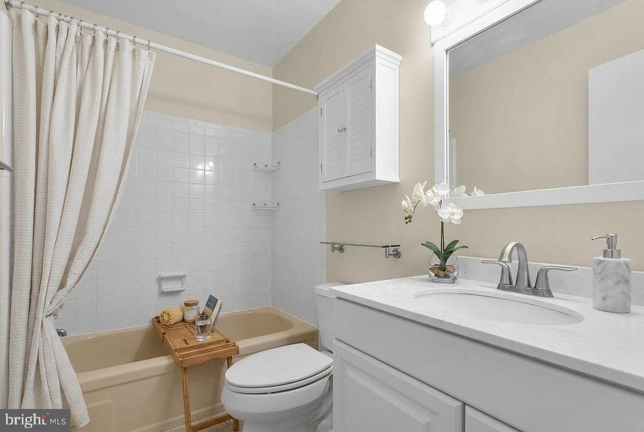 18001 Mill Creek Dr Property Photo 16