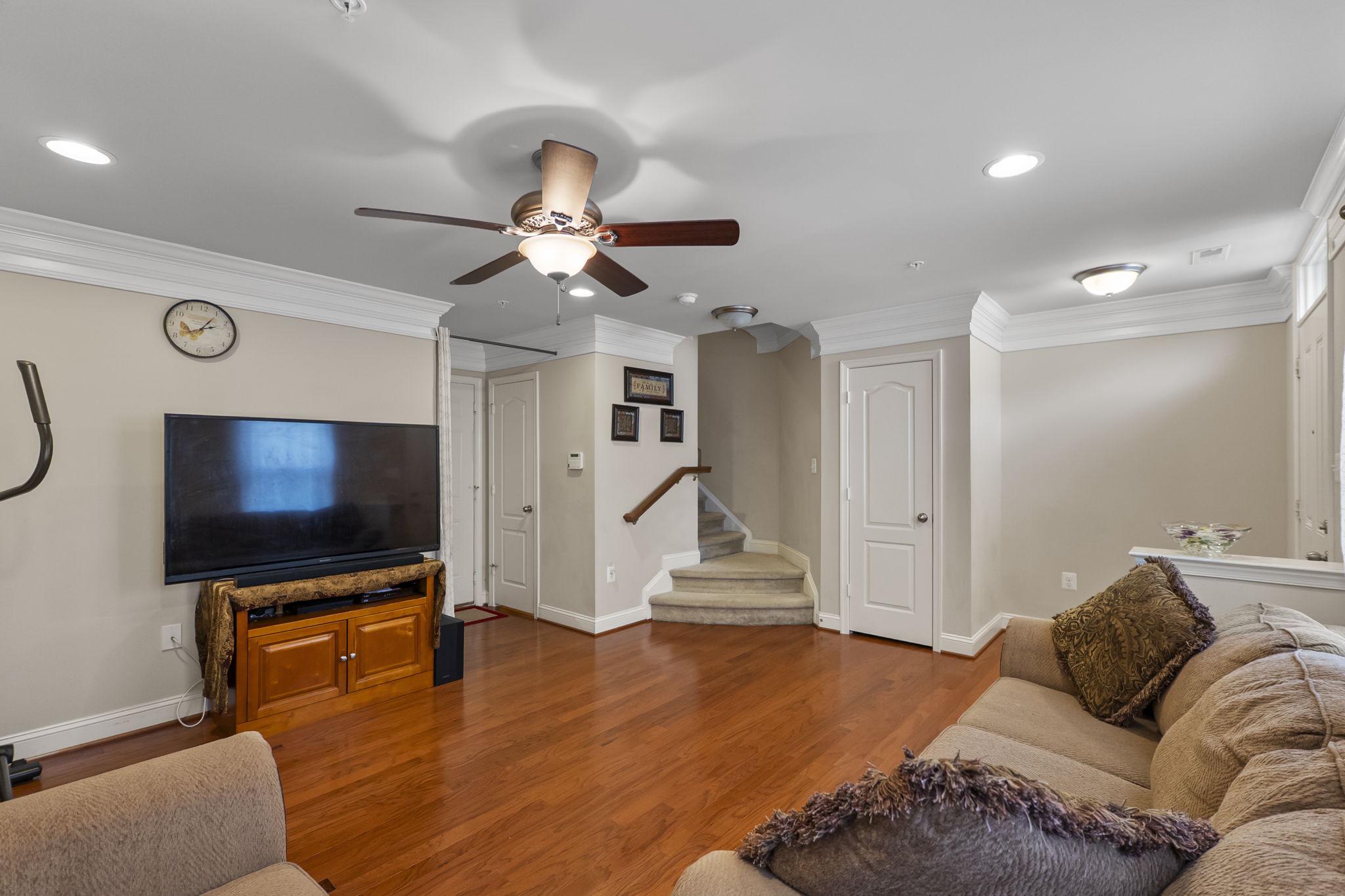 11890 Country Squire Way Property Photo 6
