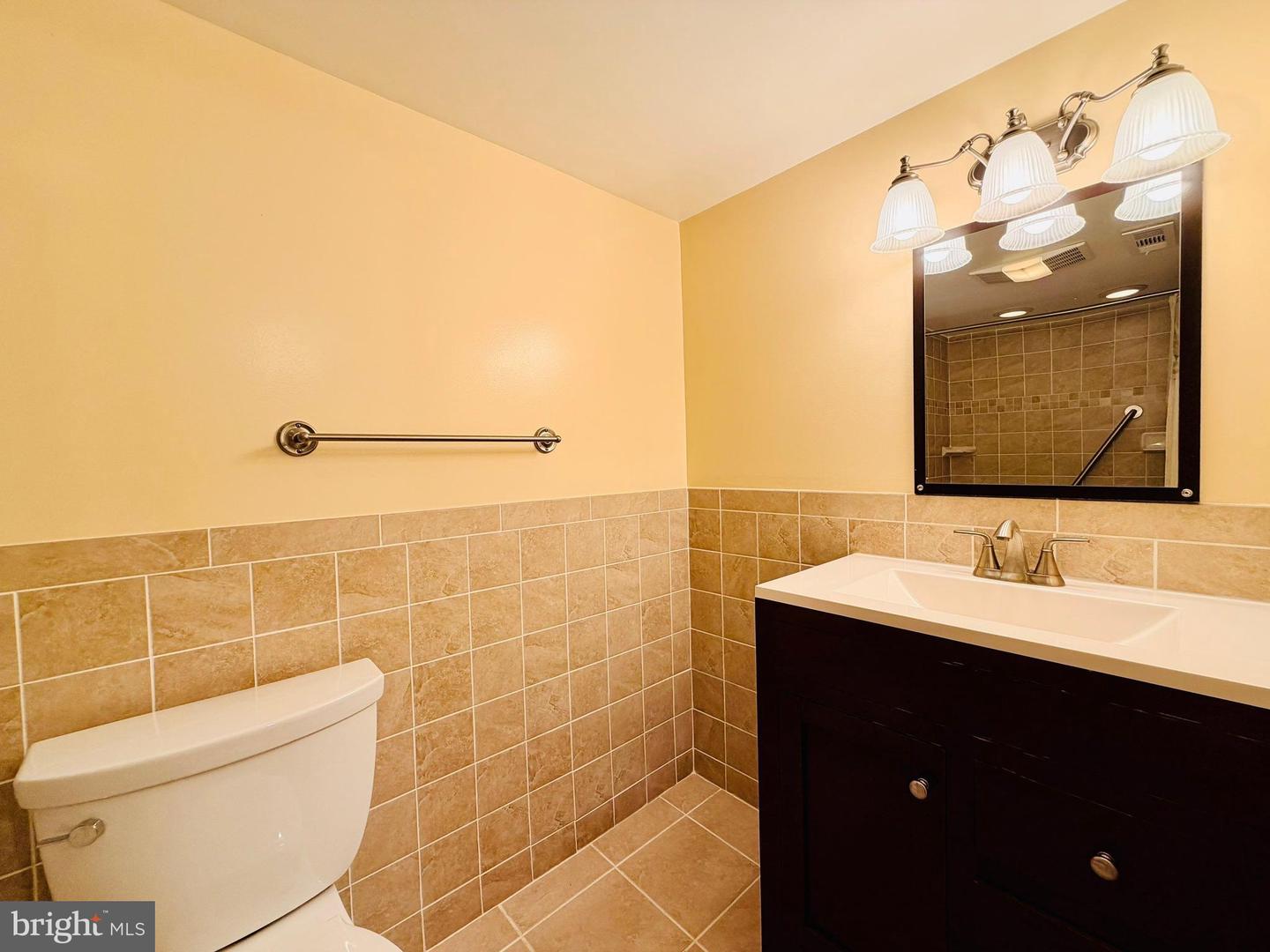 907 Heron Dr Property Photo 14