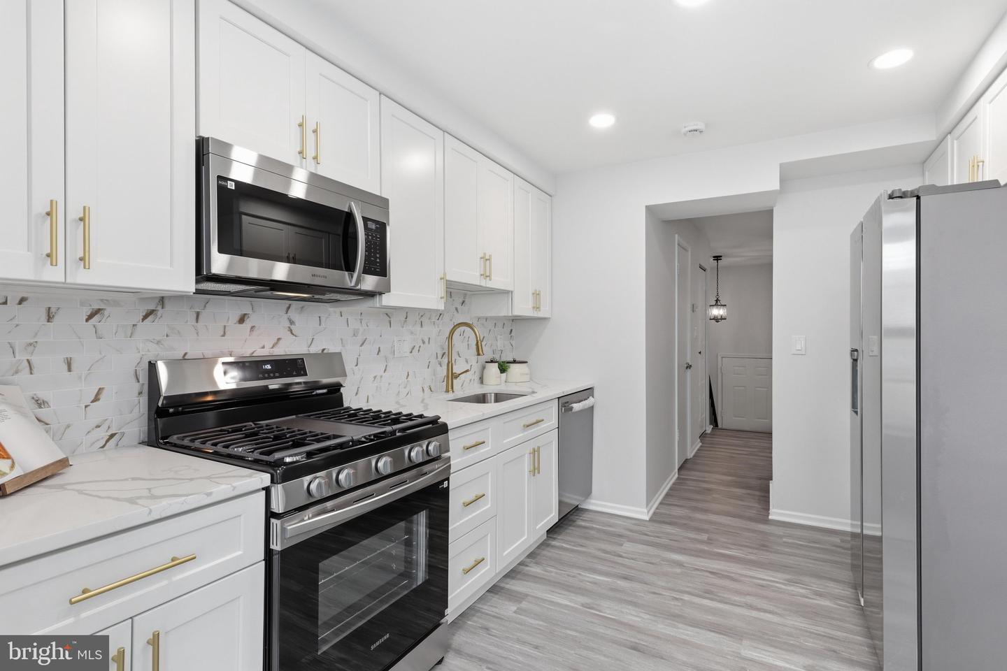 660 Ivy League Ln #14-83 Property Photo 11