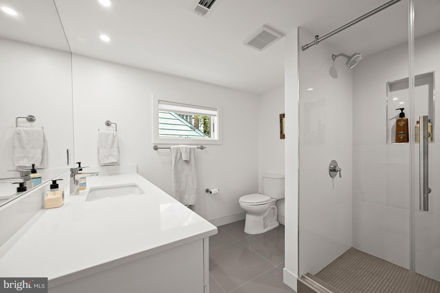 5605 Overlea Rd Property Photo 40