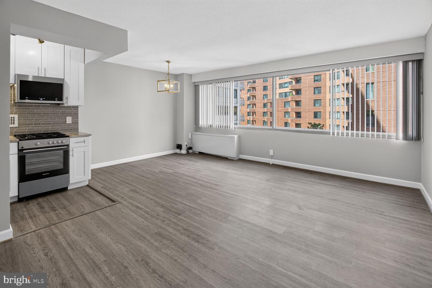 5500 Friendship Blvd #1121n Property Photo 11