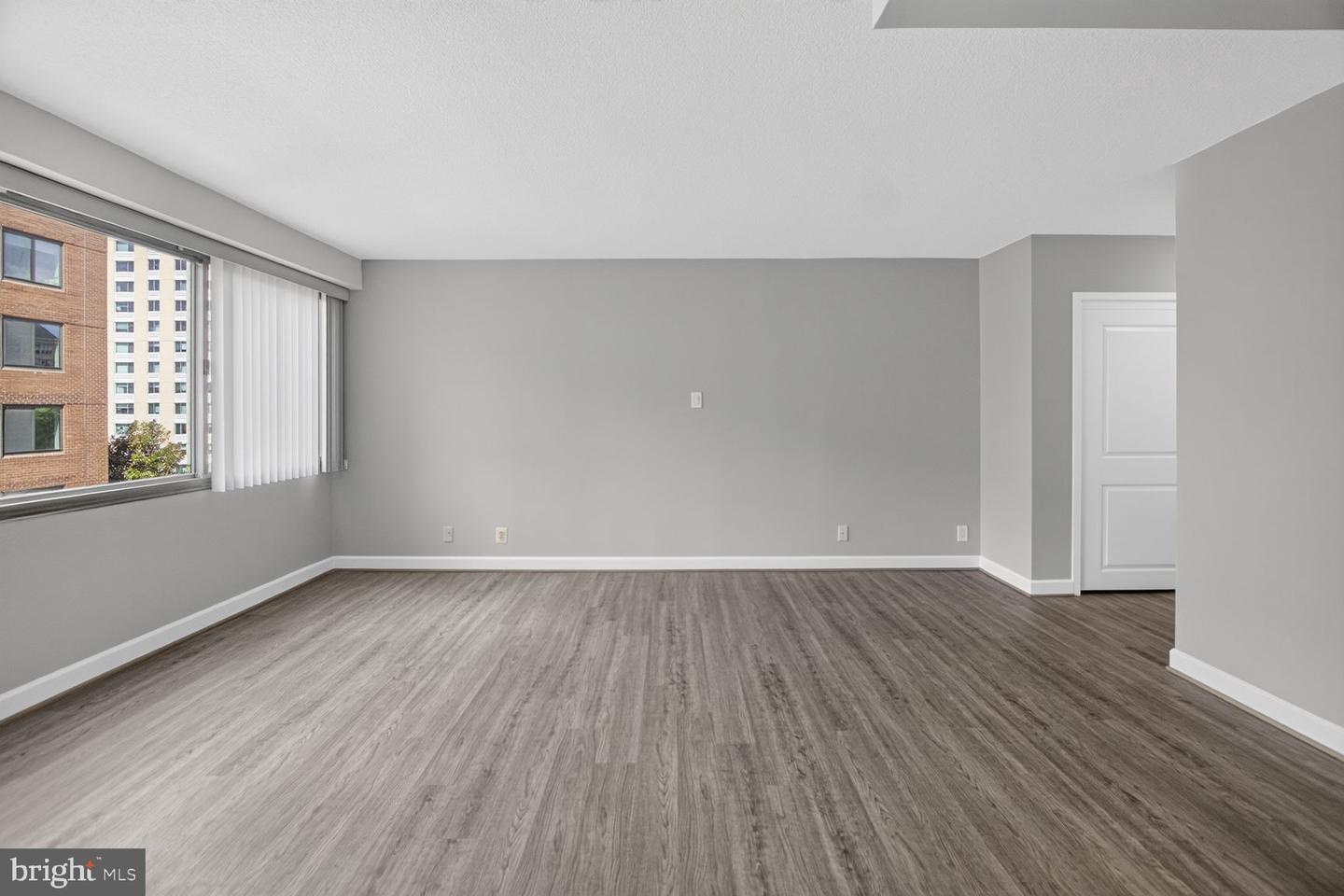 5500 Friendship Blvd #1121n Property Photo 17