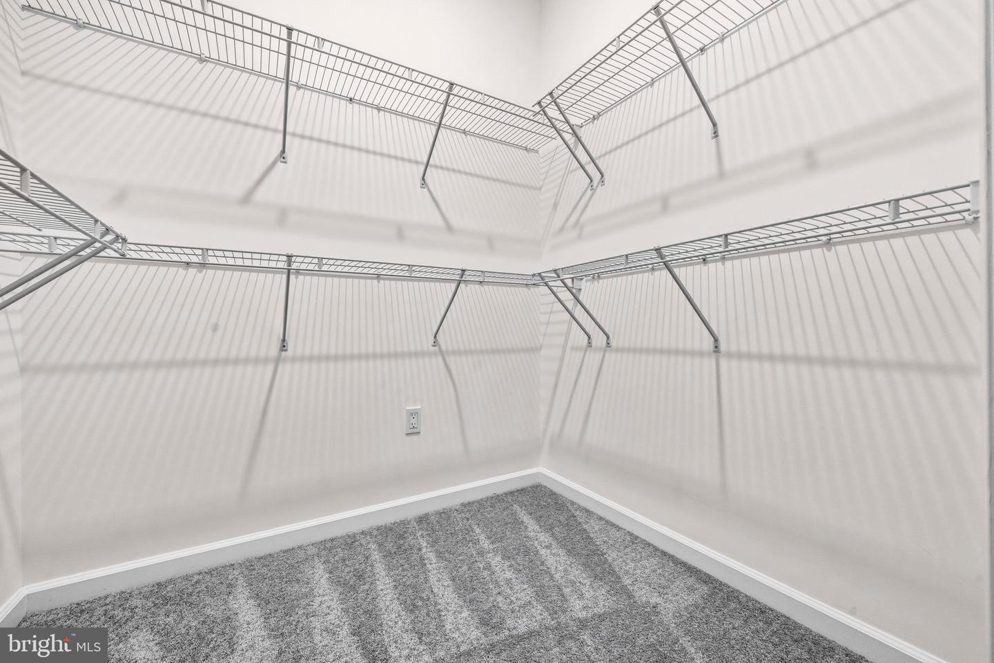 310 High Gables Dr #103 Property Photo 28