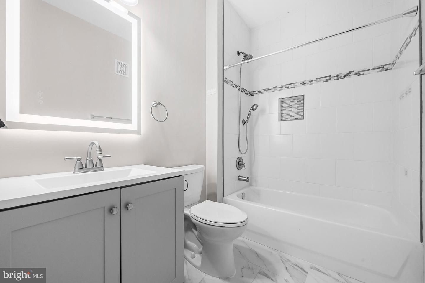 310 High Gables Dr #103 Property Photo 33