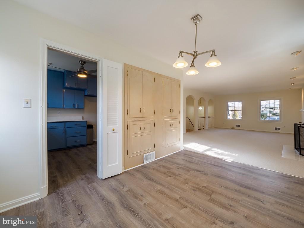 2702 Navarre Dr Property Photo 11