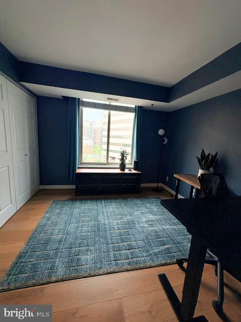 7500 Woodmont Ave #s907 Property Photo 18