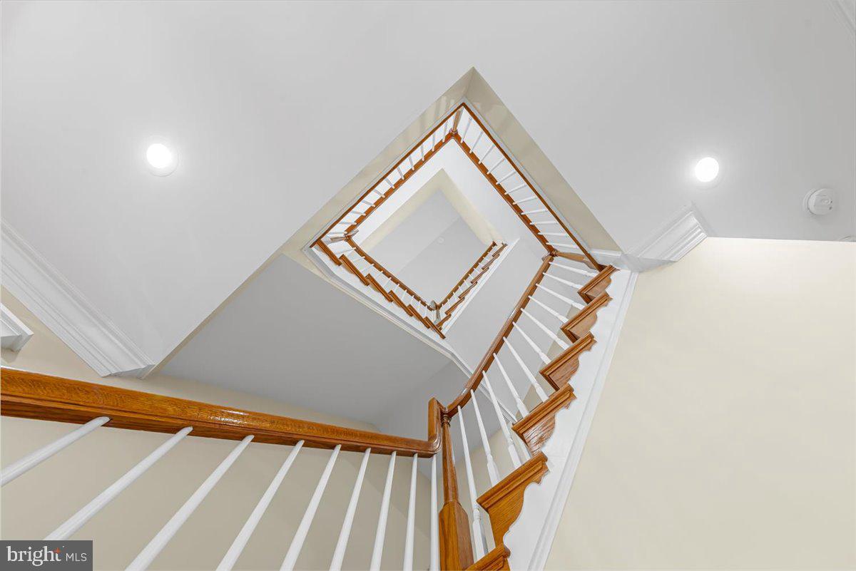 6807 Meadow Ln Property Photo 15