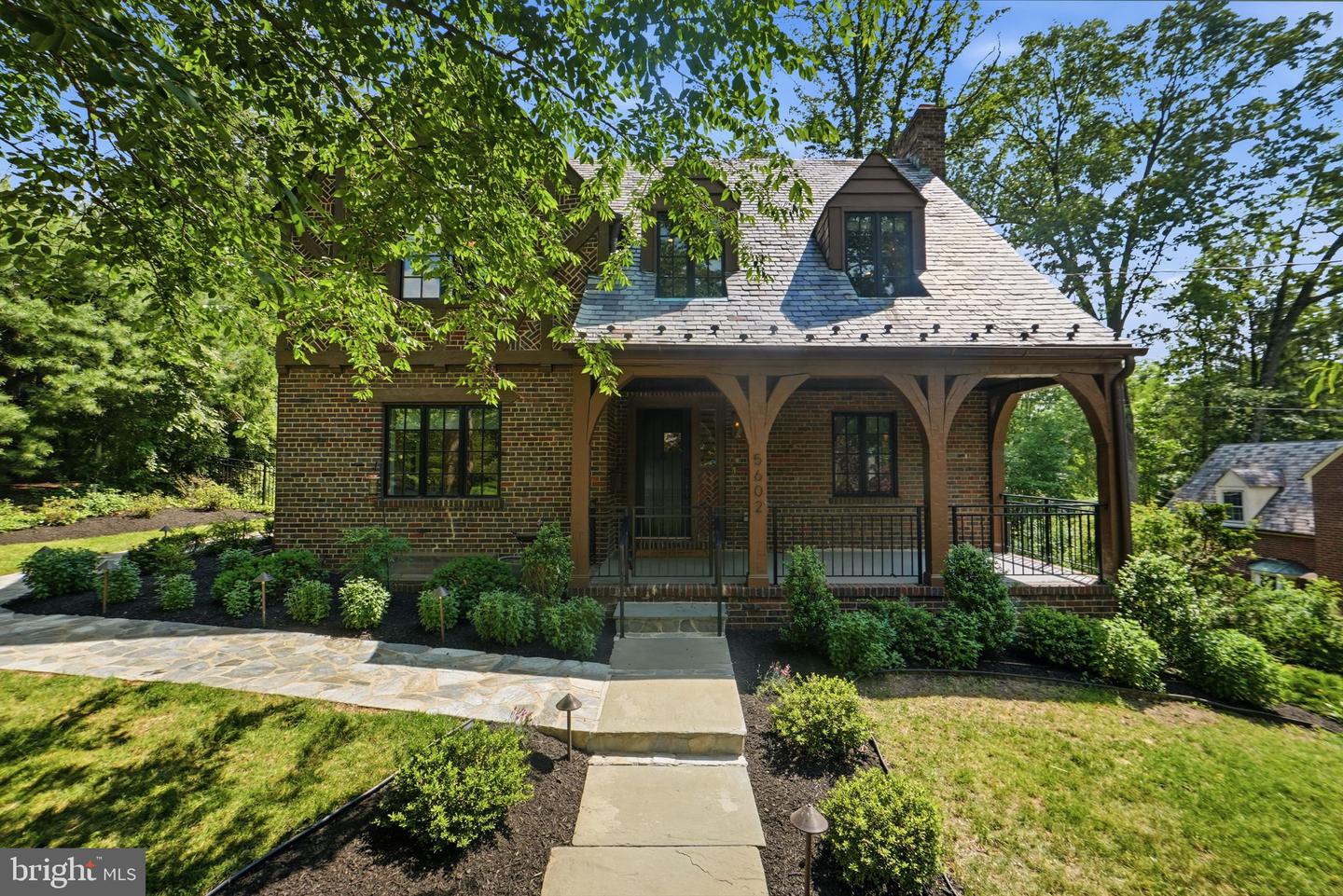 5602 York Ln Property Photo 1