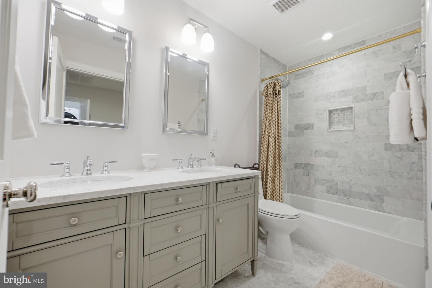 5602 York Ln Property Photo 21
