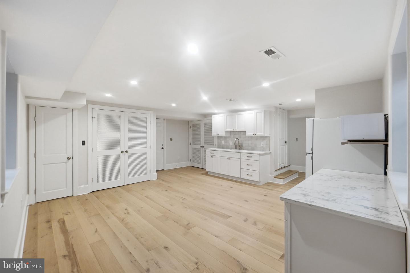 5602 York Ln Property Photo 31