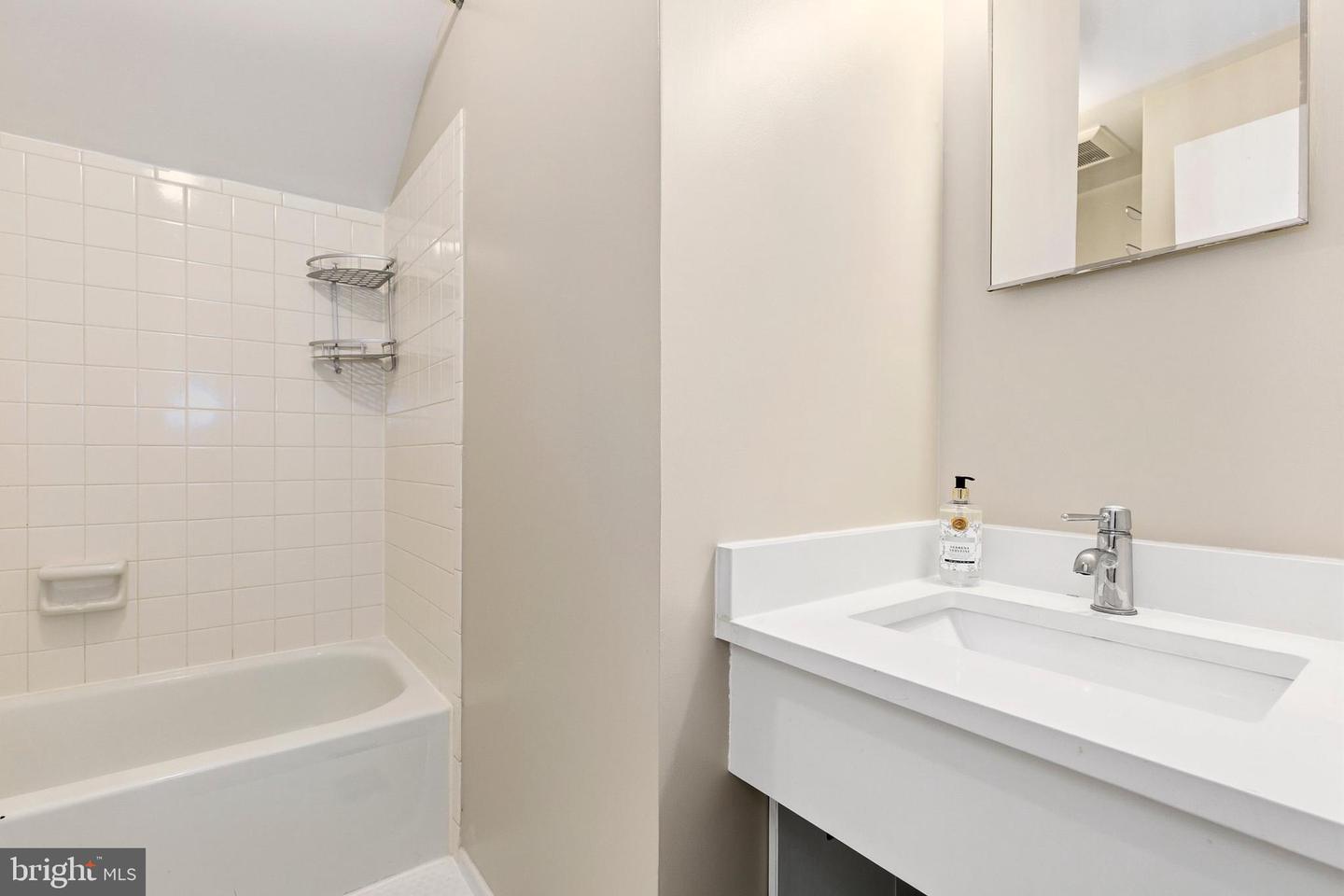 9406 Hale Pl Property Photo 26