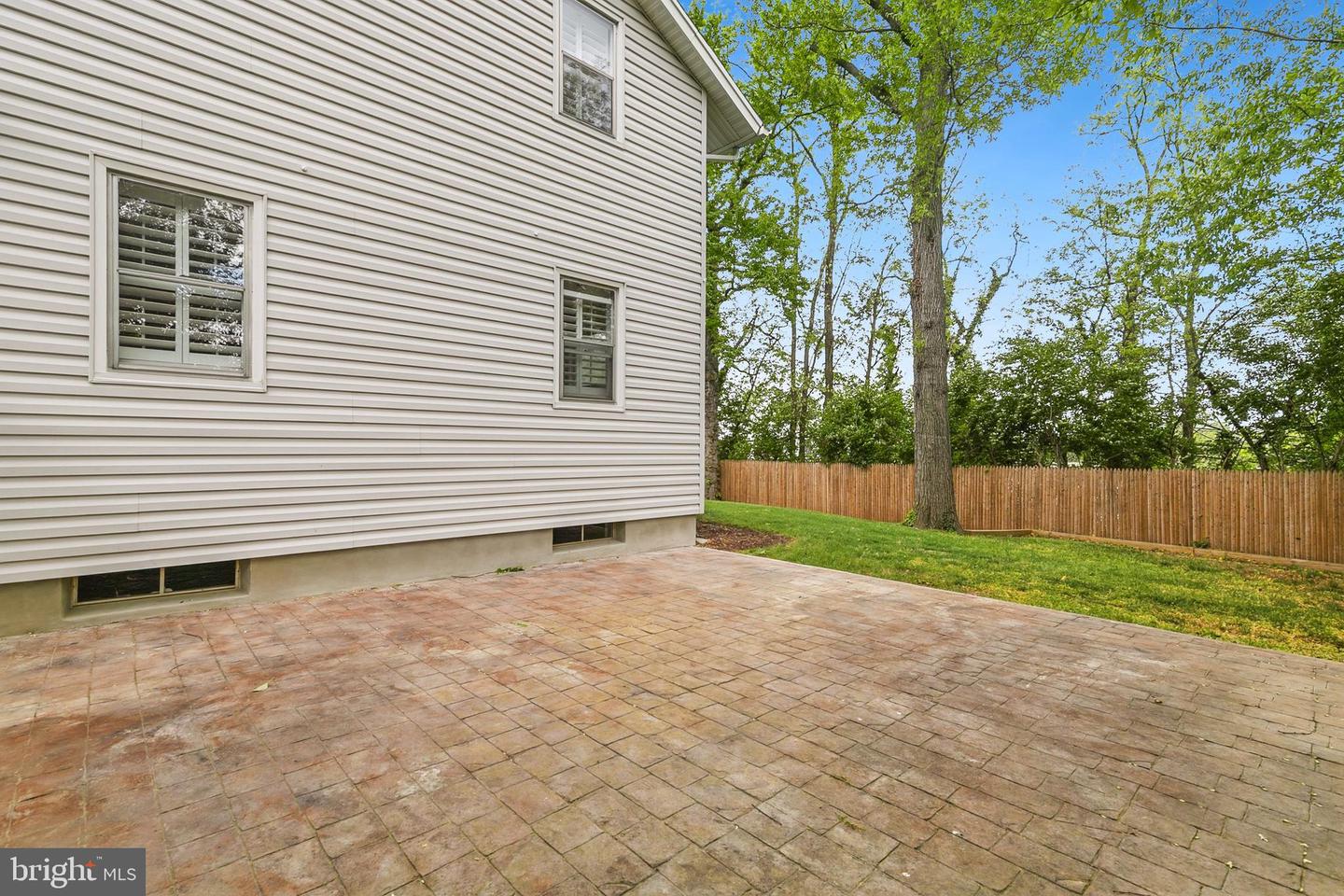 9406 Hale Pl Property Photo 38