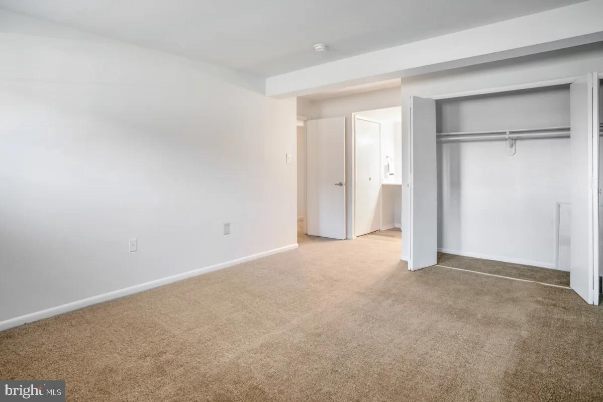 1699 Yale Pl #1667 Property Photo 11